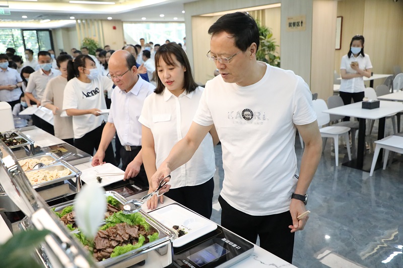 生態(tài)水泥公司“華山印象”職工智慧餐廳正式營業(yè)啦！